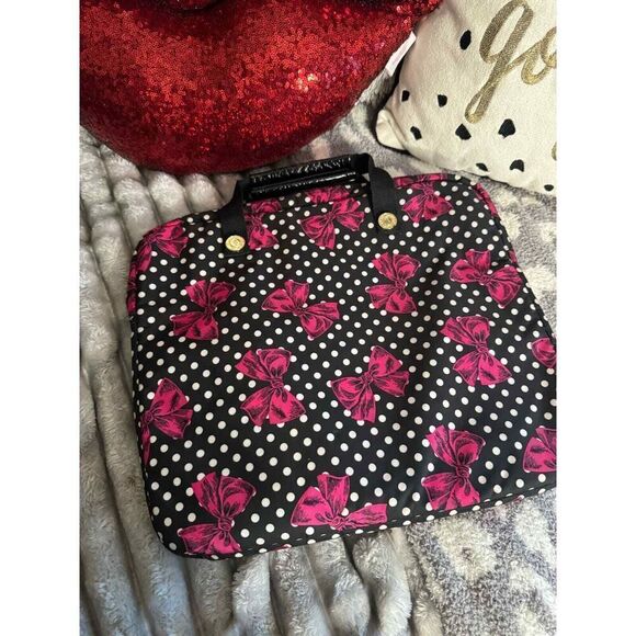 Betsey johnson polka dot pink bow padded laptop/computer bag/case - Picture 6 of 7